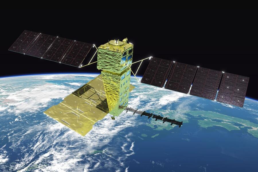 Satellit ALOS-4 im Weltraum